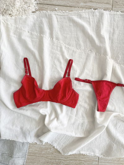 Conjunto Aura Rojo