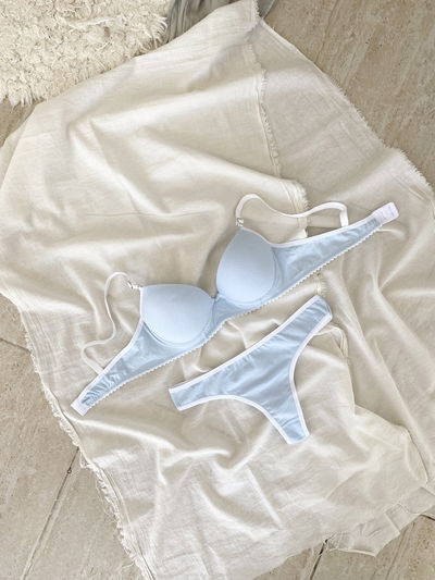Conjunto Cleo Celeste