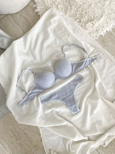 Conjunto Reina Gris
