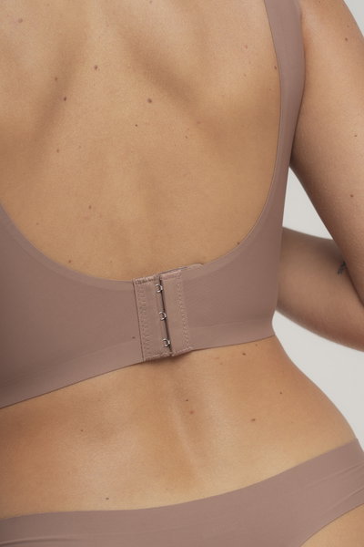 Corpiño top invisible con gancho segunda piel Chocolate (BA171)