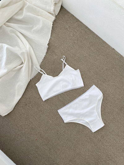 Conjunto Pipi (De niña 14 y 16) Blanco