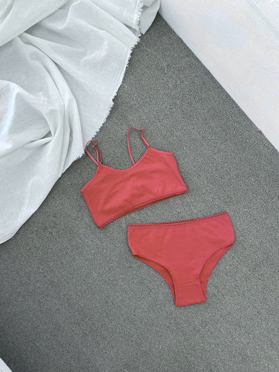 Conjunto Pipi (De niña 14 y 16) Rojo
