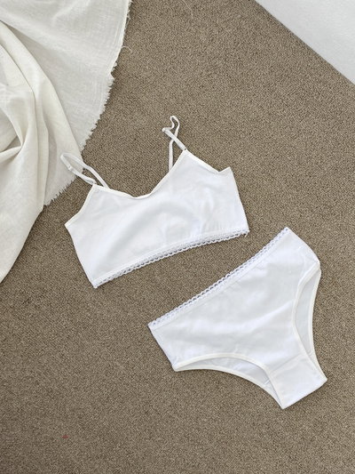 Conjunto Pipi (De niña 14 y 16) Blanco