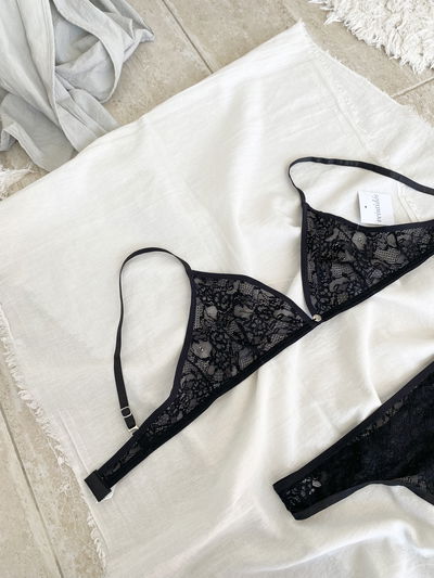 Conjunto Bralette Avril Kaury