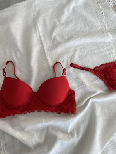 Conjunto Vela Rojo