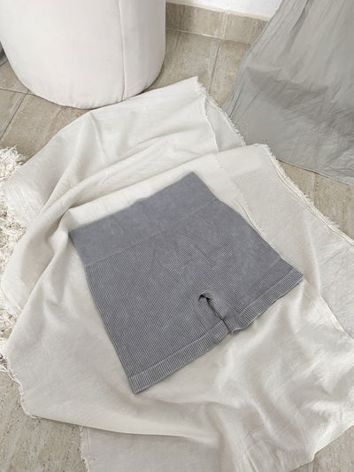 Calza Corta Seamless Push Up Gris