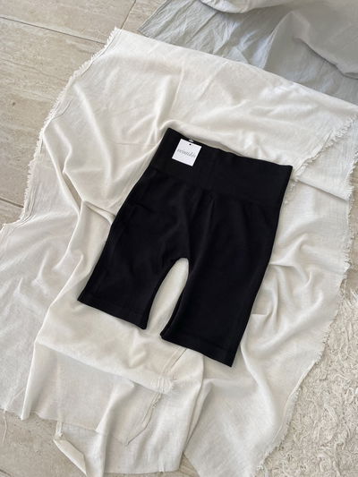 Short Beby Negro (Sin Frunce)