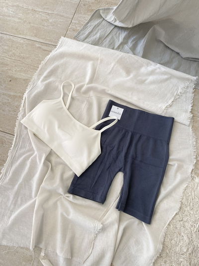 Short Beby Gris (Sin Frunce)