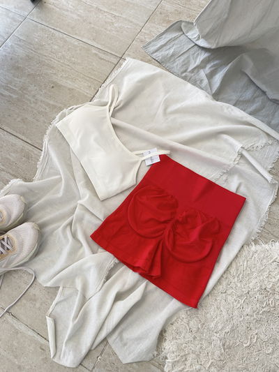 Short Jia Rojo (Con Frunce y Push Up)