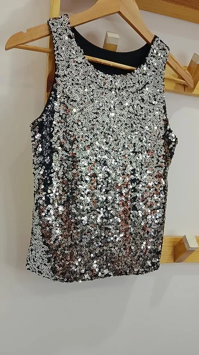 Remera lentejuelas 
