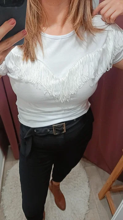 Remera algodón flecos
