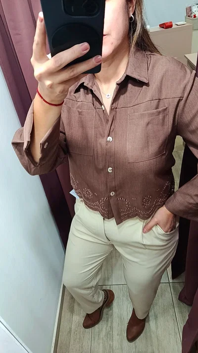 Camisa relieves