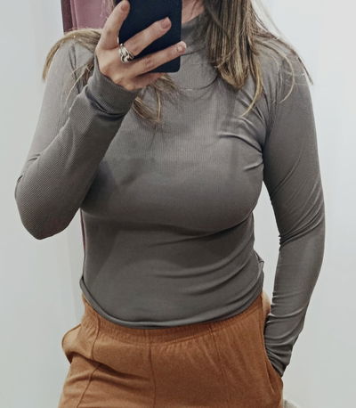 Polera medio cuello 