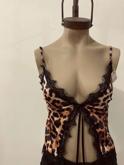 Top Vivian animal print. 