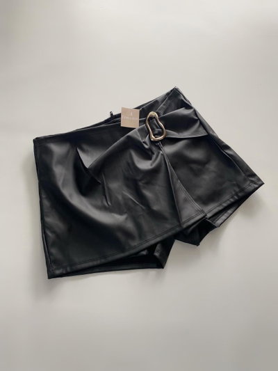 Short/pollera Cuerina Amber.