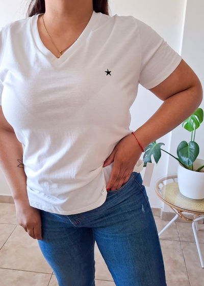 Remera Apy V