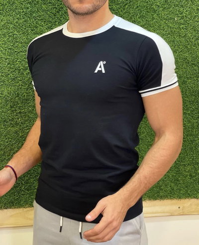 REMERA A PUÑO black