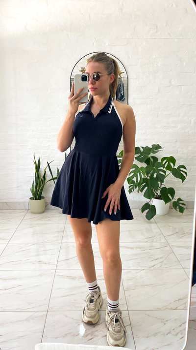 Vestido deportivo azul marino  - talle 3