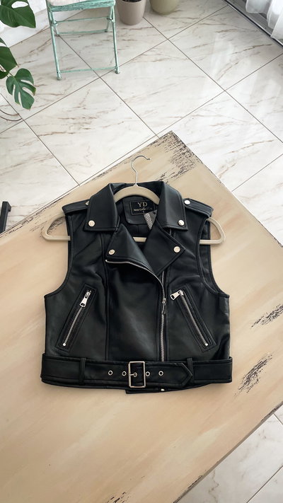 Chaleco negro - talle S y M