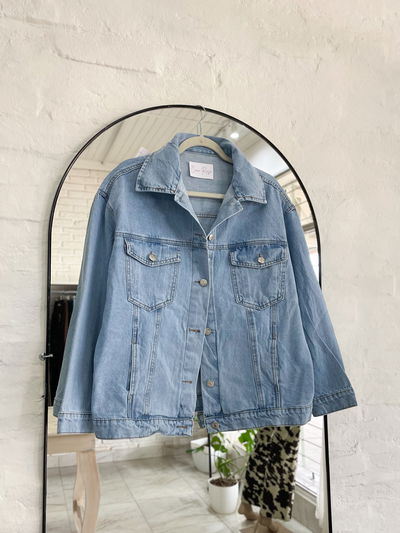 Campera de jeans - celeste (talle L)