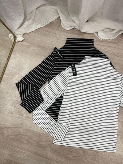 Remera de modal soft rayada media polera 