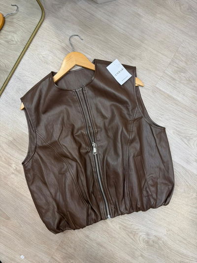 Chaleco bomber engomado Cala