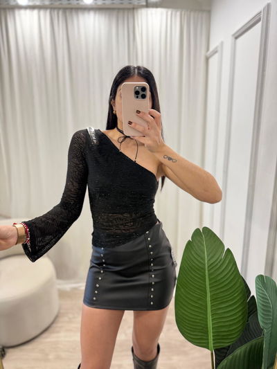 Top de microtul texturado un solo hombro 