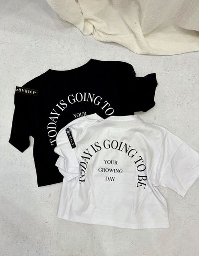Remera de algodón "TODAY IS GOING TO BE"