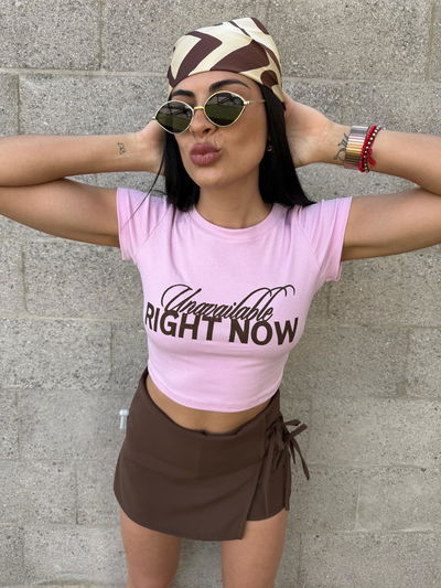 Remera crop de algodón con lycra "RIGHT NOW" 