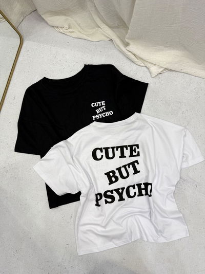 Remera de algodón oversize "CUTE BUT PSYCHO" 