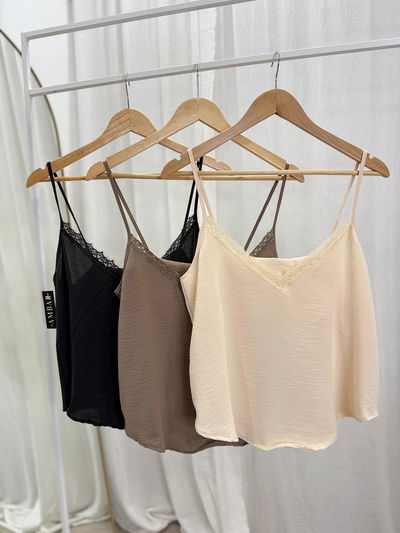 Lencera de crepe con puntilla 