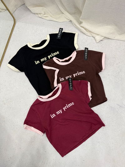 Remera crop de algodón combinada "in my prime" 