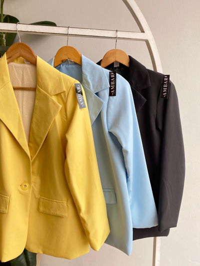 Blazer con hombreras 