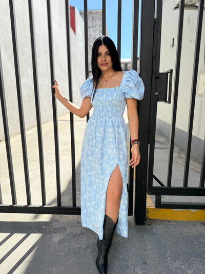 Vestido paisana con tajo 