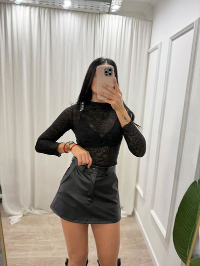 Remera de microtul texturado