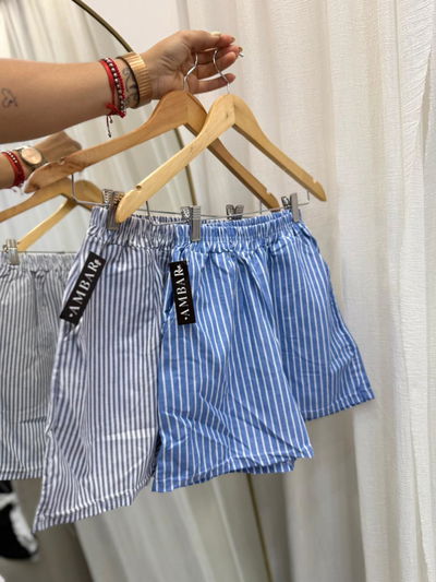 Short de fibrana rayado 