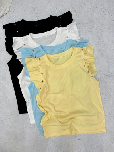 Remera musculosa de morley con vuelos y tachas 