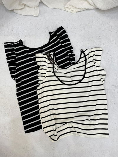 Remera musculosa de algodón rayada con vuelos 