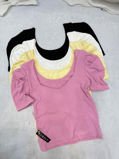 Remera de ribb escote espejo manga princesa 