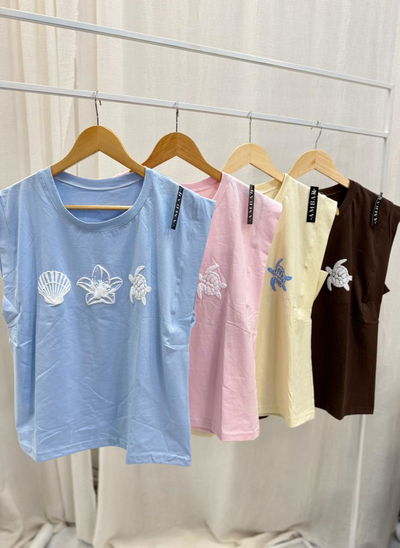 Remera de algodón con lycra manga japonesa estampada 