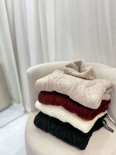 Sweater polera de lana 