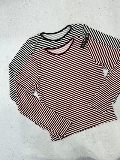 Remera de modal soft rayada 