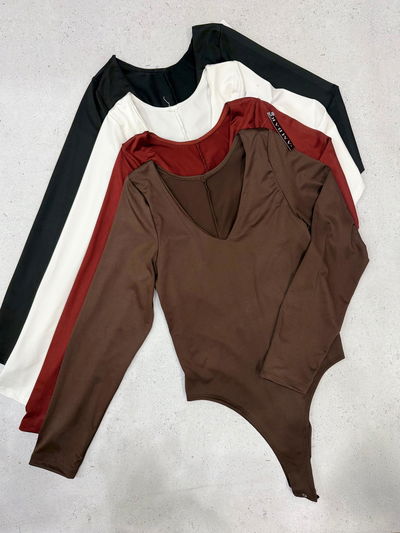 Body de lycra básico escote en V