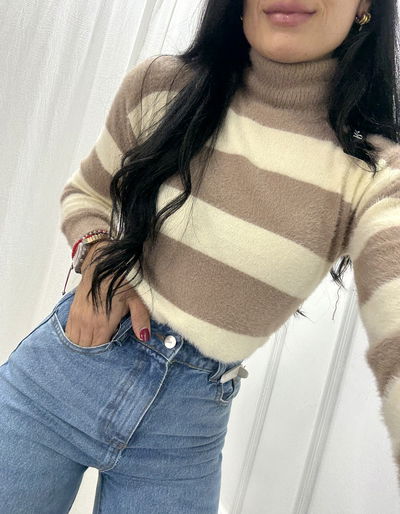 Sweater polera de piel de mono rayado 