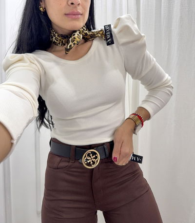 Remera de morley soft cuello U y manga princesa 