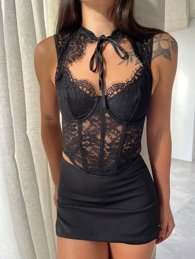 Corset de encaje importado 4 