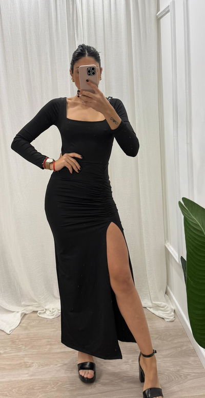 Vestido de lycra mangas largas escote cuadrado 