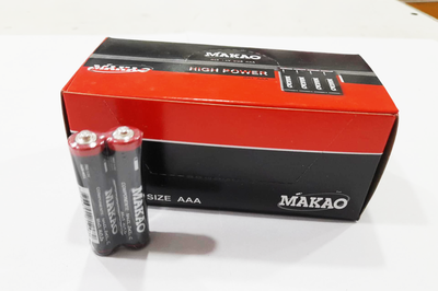 PILA AAA MAKAO CAJA 50 UNI