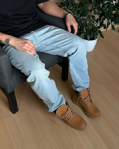 Jean mom carpintero