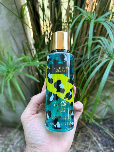 Victoria's Secret Exotic kiss